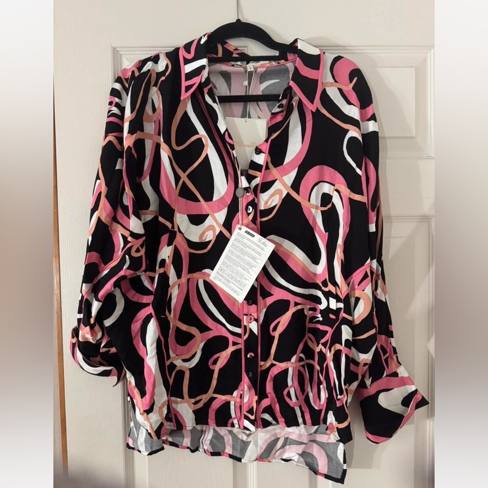 Diane Von Furstenberg Black and White Graphic Blouse